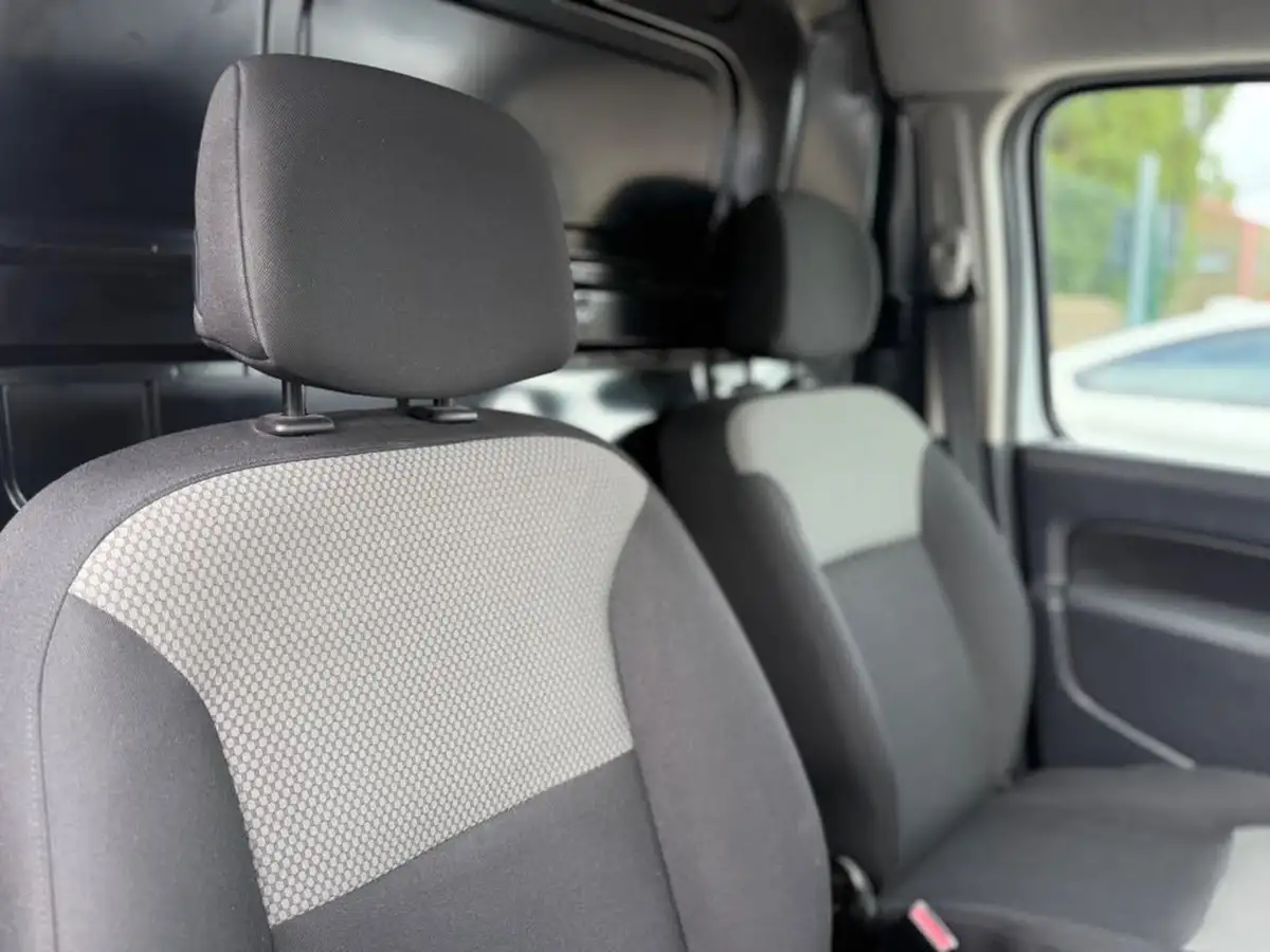 2020-renault-kangoo-15dci-ml19-energy-dci-80-business-big-19