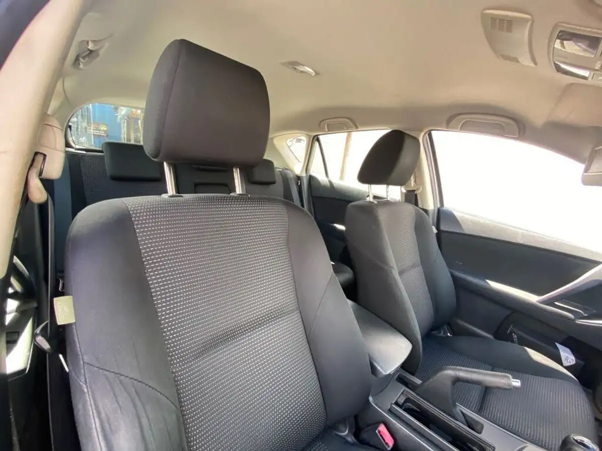 2012-mazda-mazda3-16-tamura-big-12