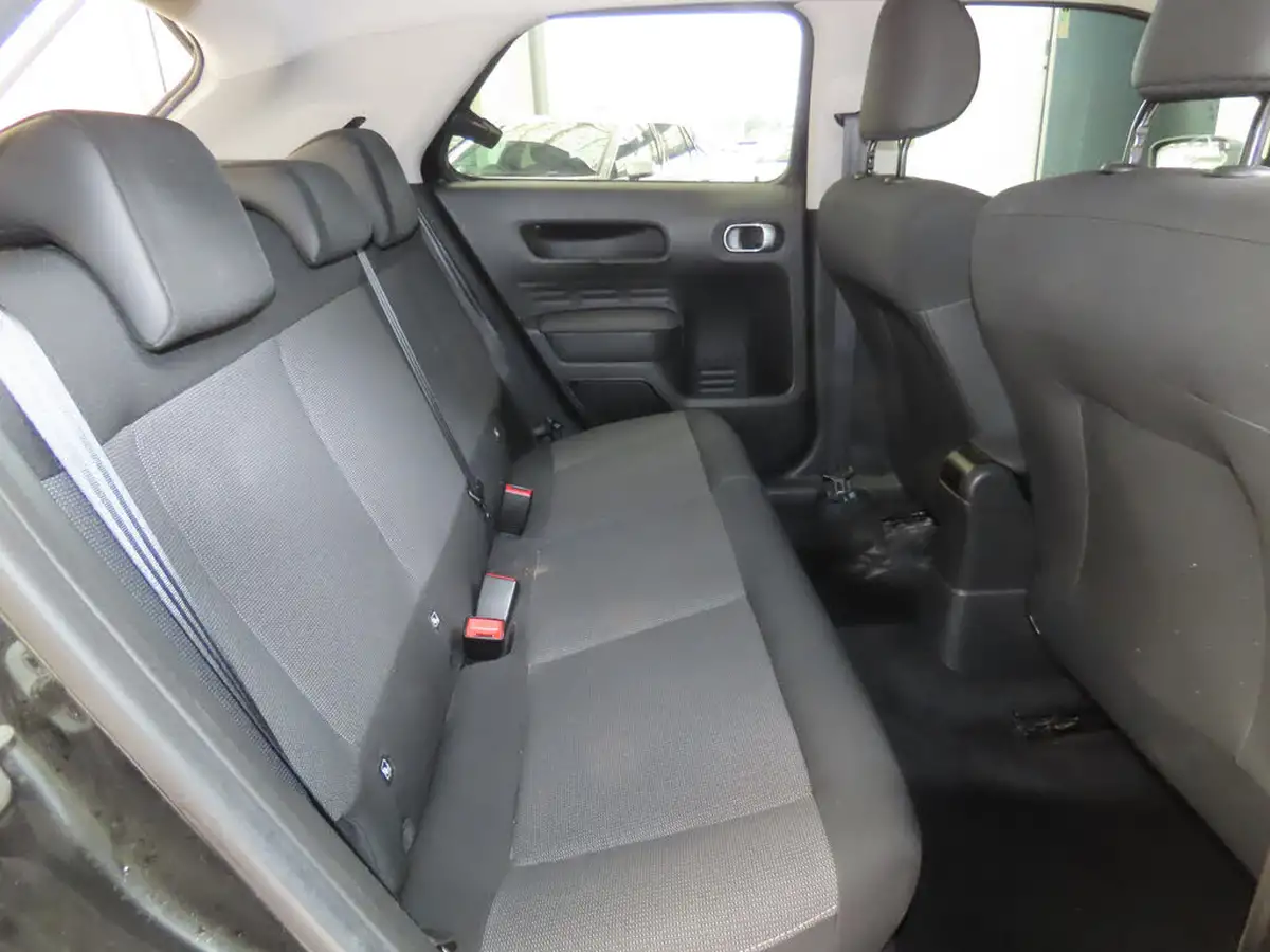 2015-citroen-c4-cactus-16bluehdi-flair-big-7