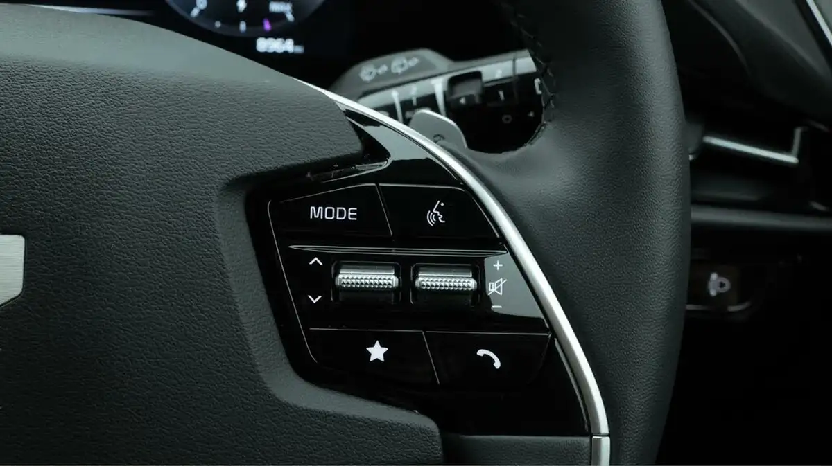 2023-kia-niro-ev-e-3-big-24
