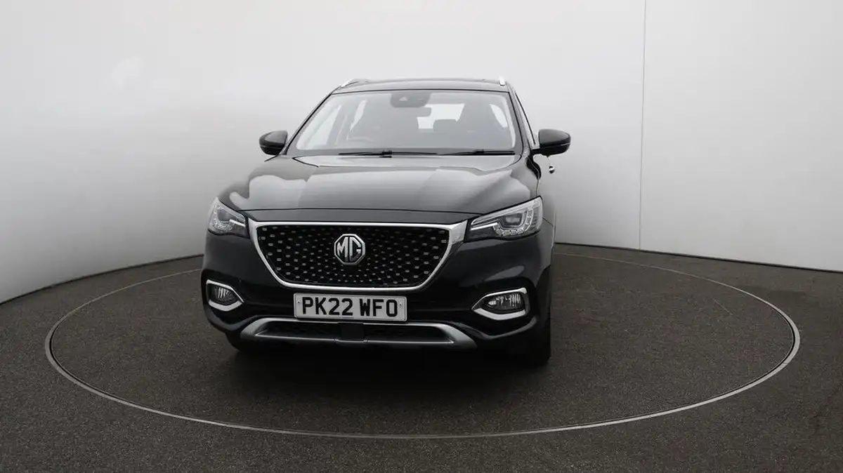 2022-mg-hs-15t-gdi-exclusive-162ps-big-40