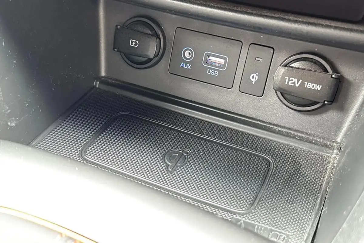 2018-hyundai-kona-10-t-gdi-premium-se-1-tone-roof-big-29