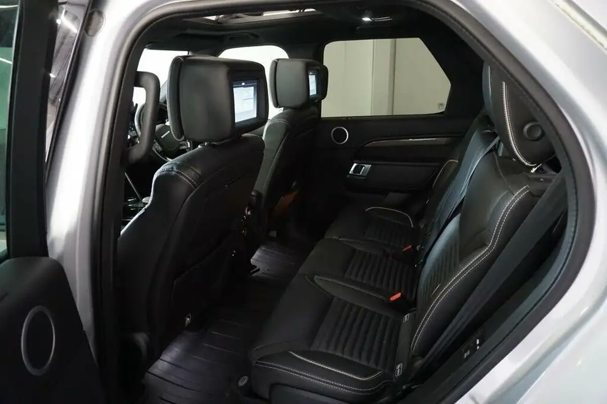 2020-land-rover-discovery-30-sd6-hse-luxury-big-49