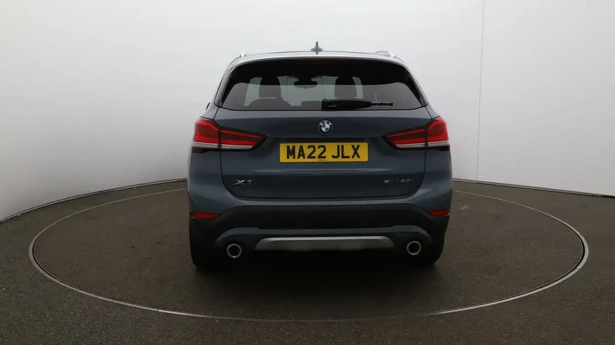 2022-bmw-x1-20-sdrive20i-xline-big-58