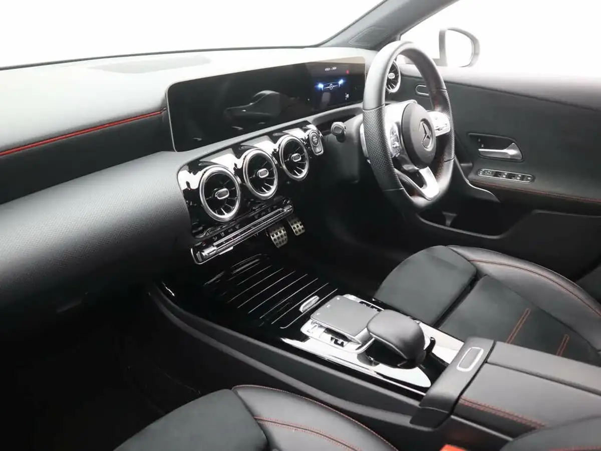 2019-mercedes-benz-a-class-13-a200-amg-line-executive-hatchback-5d-7g-dct-big-12