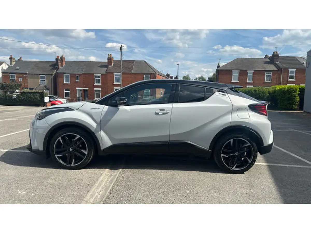 2021-toyota-c-hr-20-vvt-i-gr-sport-big-16