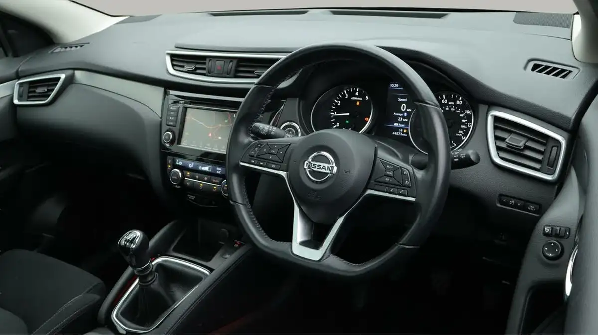 2019-nissan-qashqai-13-dig-t-n-connecta-140ps-big-9