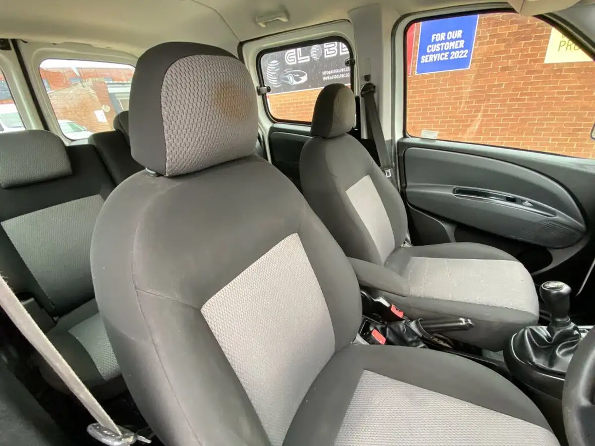2020-fiat-doblo-cargo-13td-l1h1-tecnico-passenger-big-33