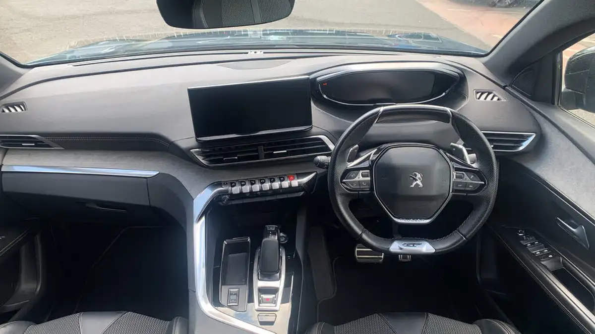2022-peugeot-3008-suv-16-puretech-gt-premium-300bhp-4wd-hybrid4-e-eat8-big-3