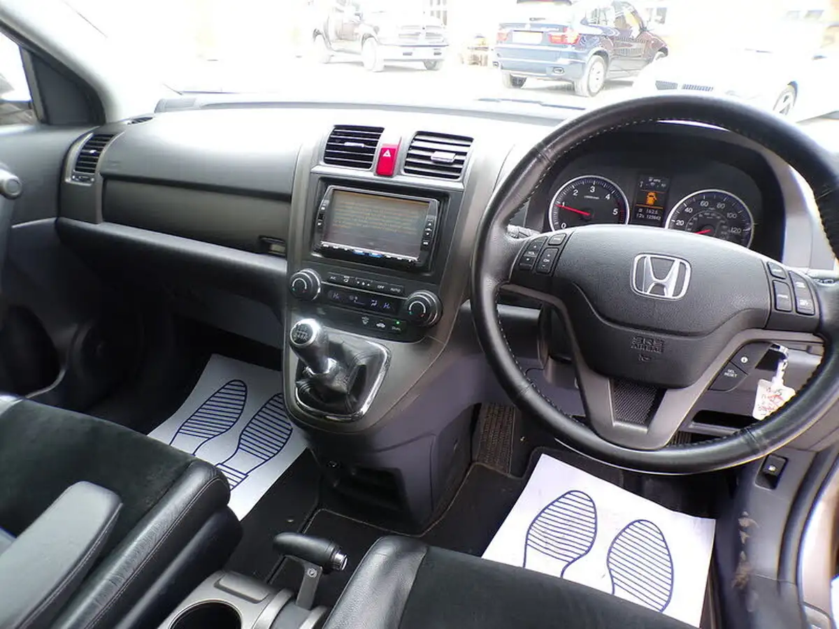 2010-honda-cr-v-22td-es-t-big-13