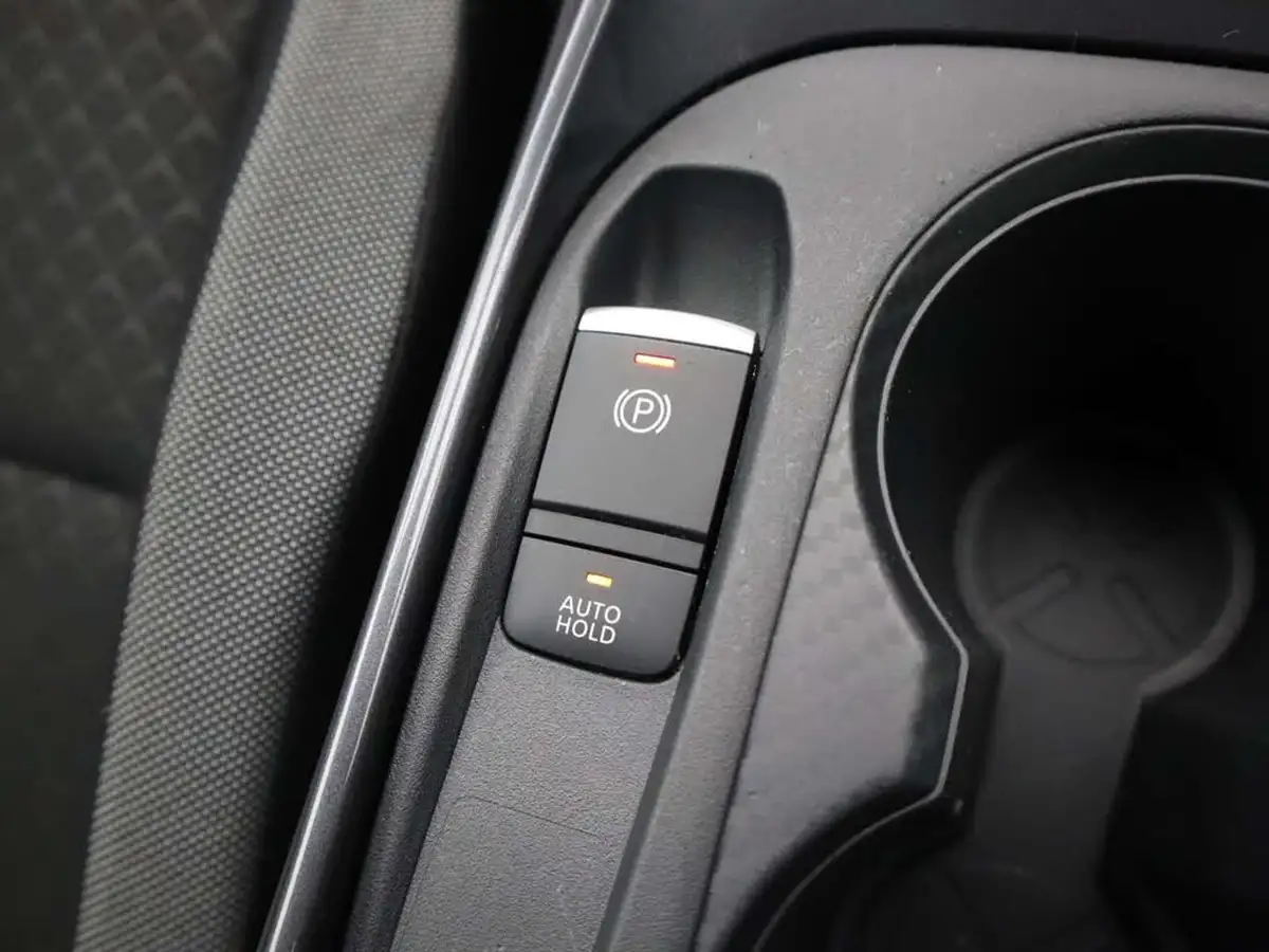 2021-nissan-juke-10-dig-t-n-connecta-dct-big-31