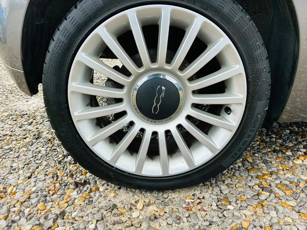 2016-fiat-500c-09-lounge-105bhp-big-3