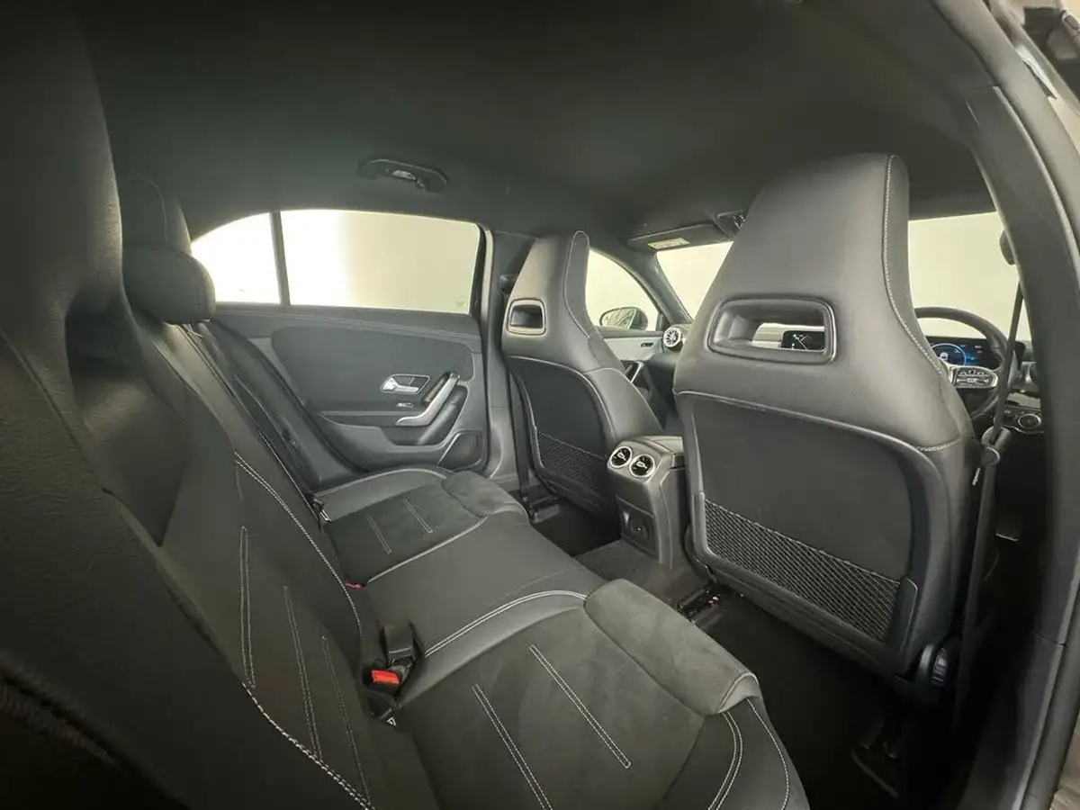 2022-mercedes-benz-a-class-13-a180-amg-line-executive-edition-hatchback-5d-7g-dct-big-12