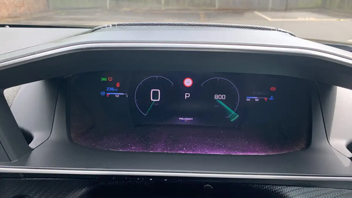 2024-peugeot-2008-suv-12-puretech-gt-130ps-eat8-big-12