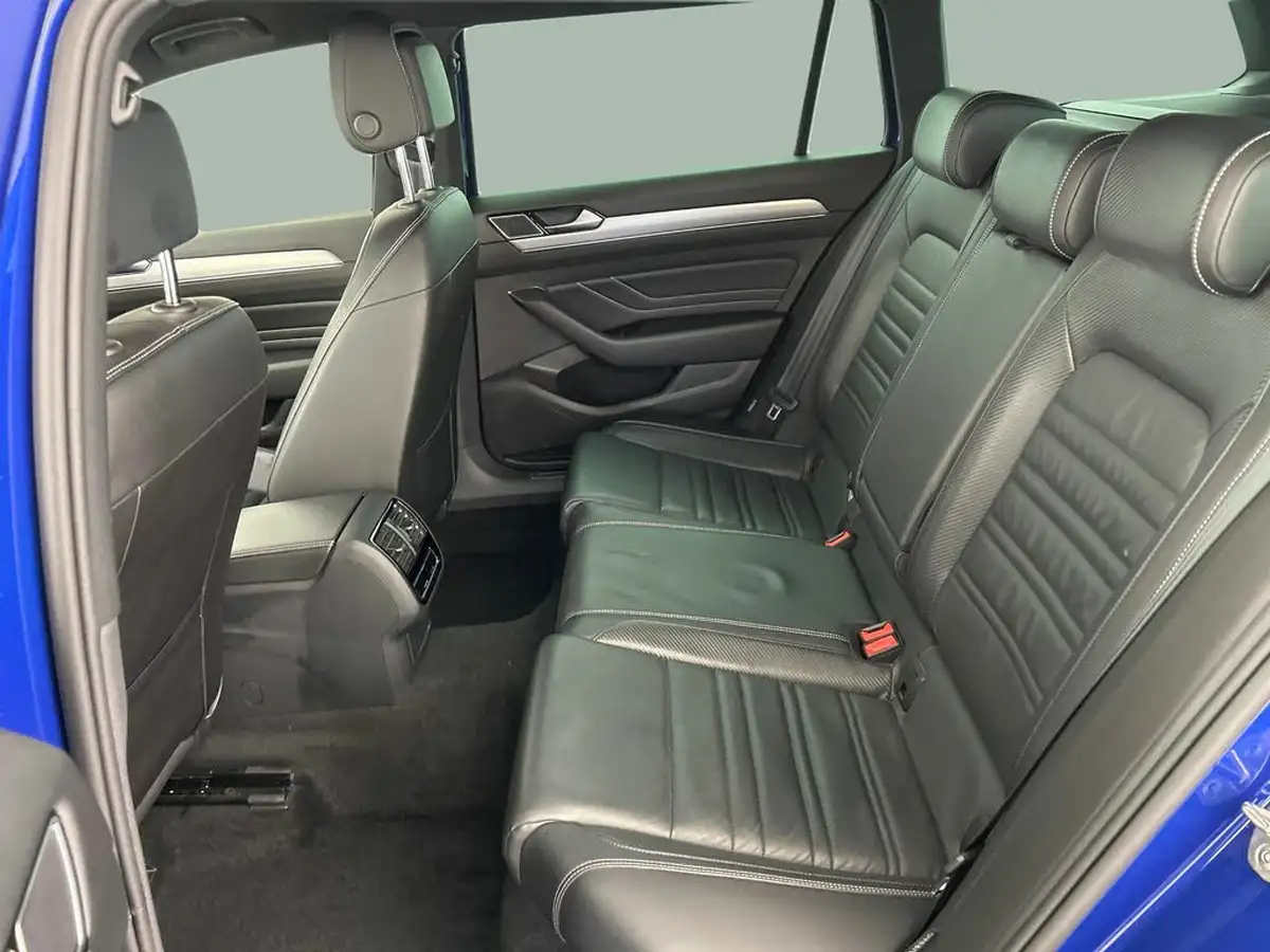 2023-volkswagen-passat-20tdi-r-line-big-12