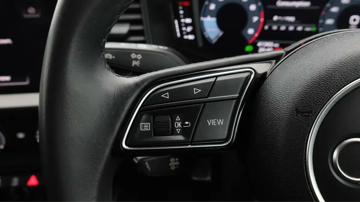 2022-audi-a1-10-25-tfsi-technik-big-23