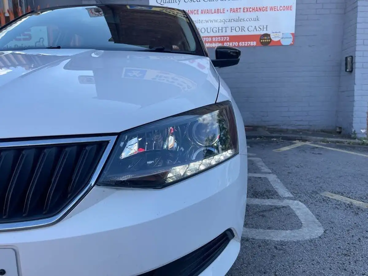 2018-skoda-fabia-10-tsi-colour-edition-ss-big-8