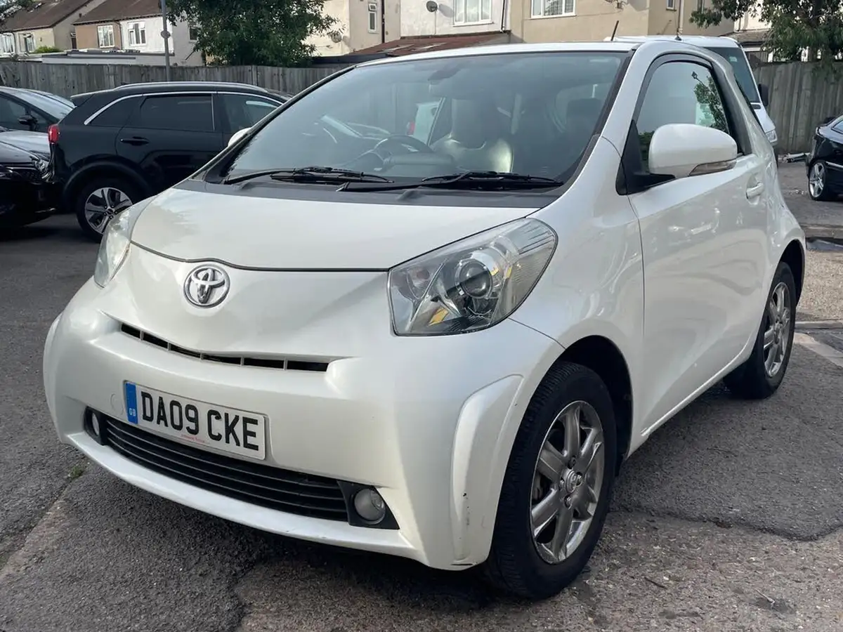 2009-toyota-iq-10-2-big-6