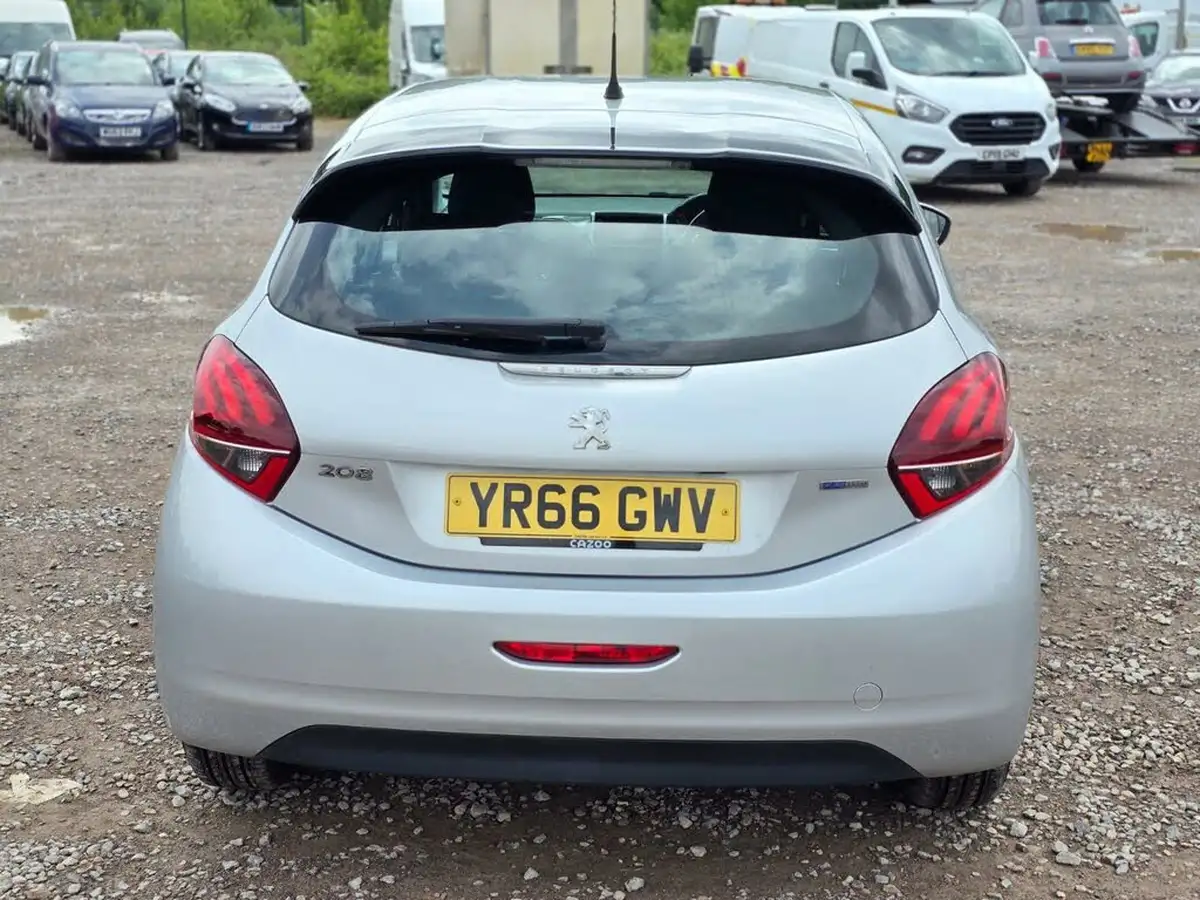 2016-peugeot-208-12-puretech-active-82bhp-ss-5d-etg5-big-13