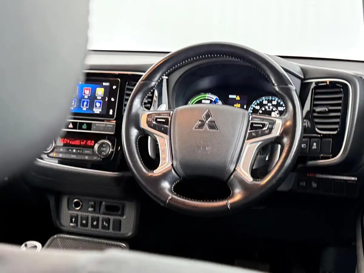 2019-mitsubishi-outlander-24-4h-phev-big-20