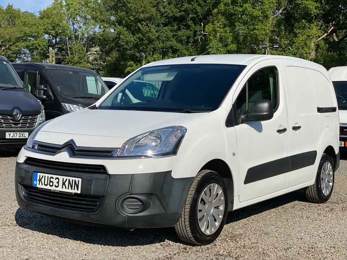 2013-citroen-berlingo-16td-l1-625-lx-airdream-airdream-panel-big-2