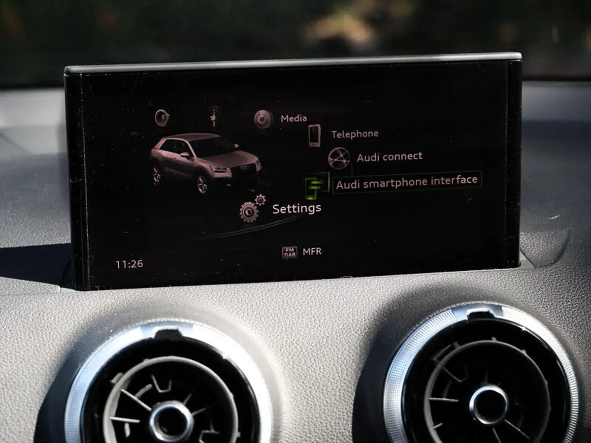 2021-audi-q2-10-30-tfsi-technik-big-19