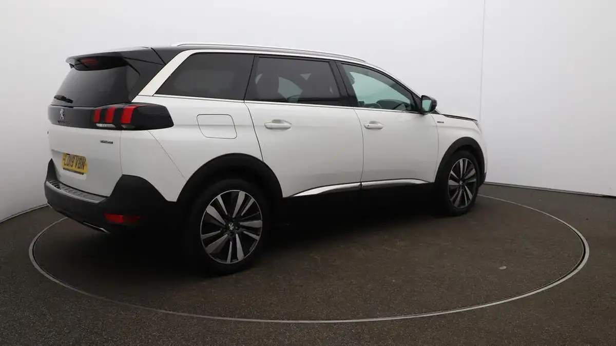 2019-peugeot-5008-suv-15-bluehdi-gt-line-premium-big-58