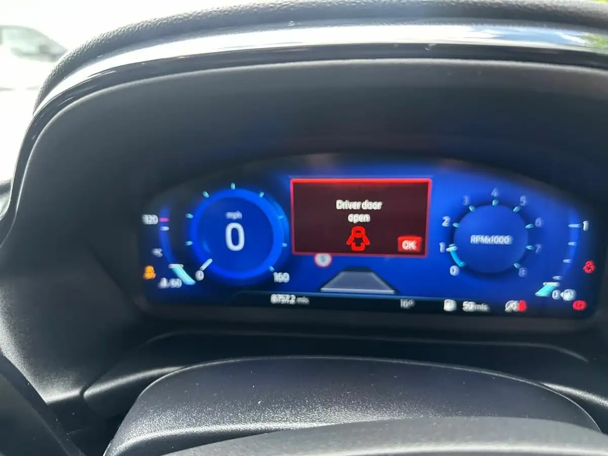 2023-ford-fiesta-10t-titanium-x-125ps-hybrid-mhev-big-17