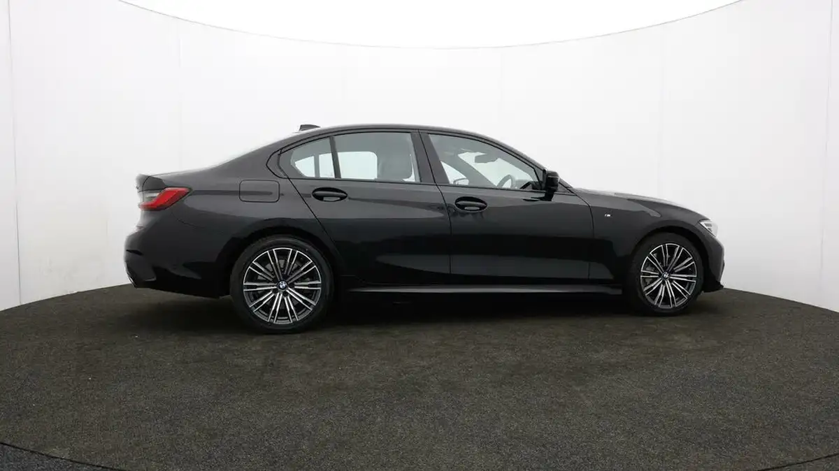 2019-bmw-3-series-20-330e-m-sport-plus-pack-big-40
