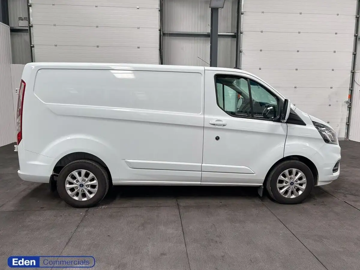 2022-ford-transit-custom-20tdci-300-l1h1-limited-130pseu6dt-panel-van-big-1
