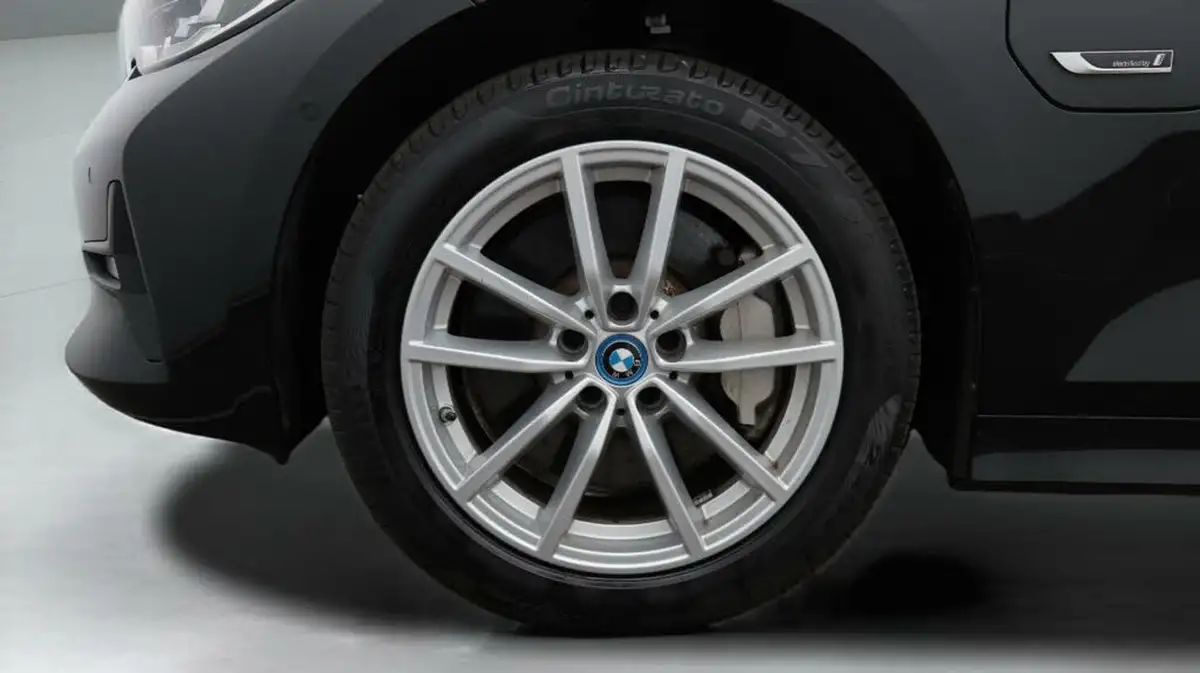 2022-bmw-3-series-20-330e-se-pro-touring-5d-big-18