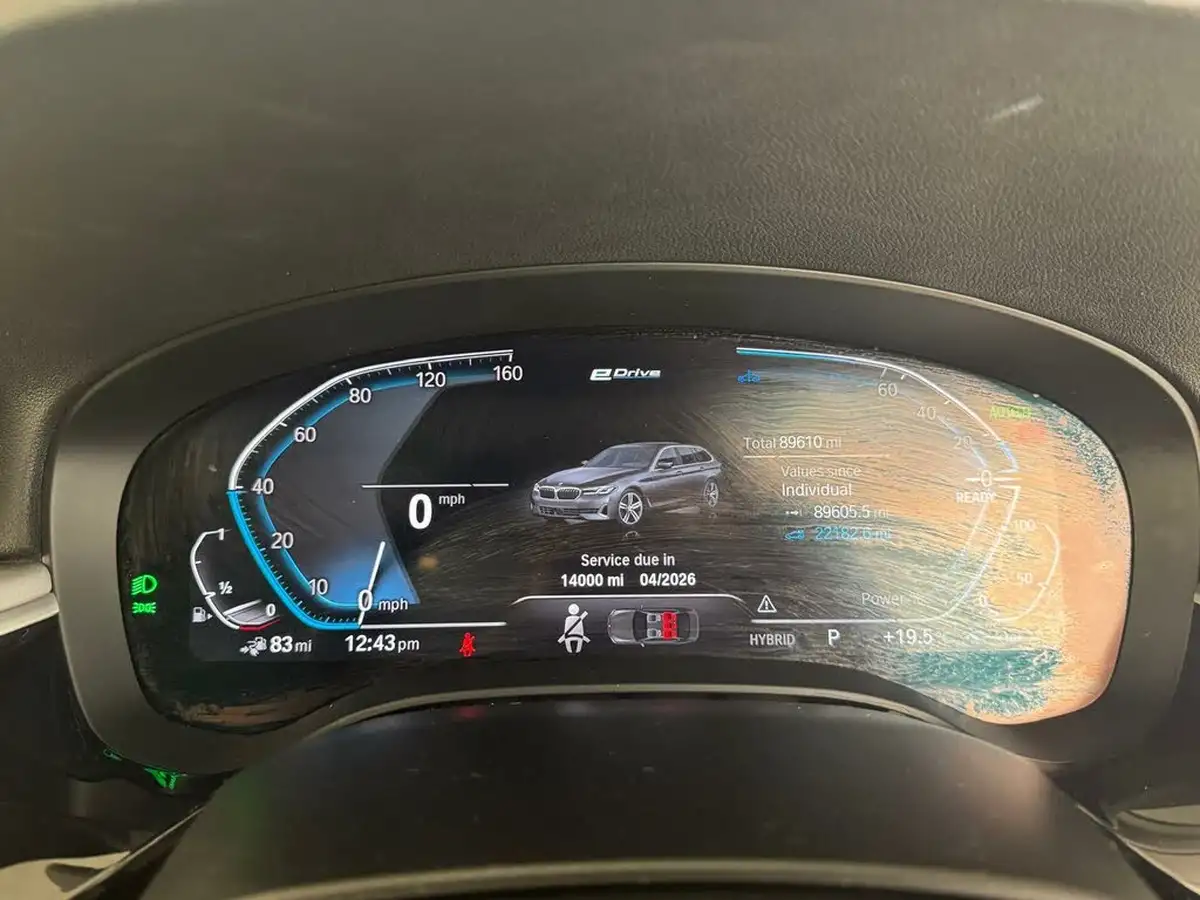 2021-bmw-5-series-20-530e-se-touring-5d-big-42
