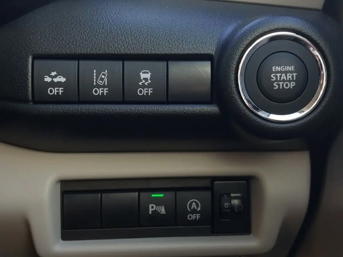 2024-suzuki-swift-12-ultra-cvt-big-11