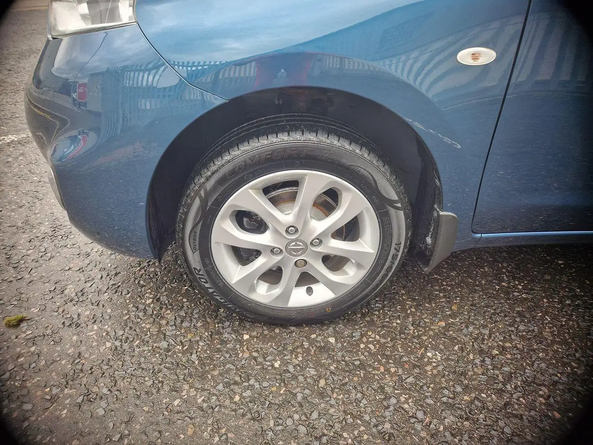 2016-nissan-micra-12-acenta-big-11