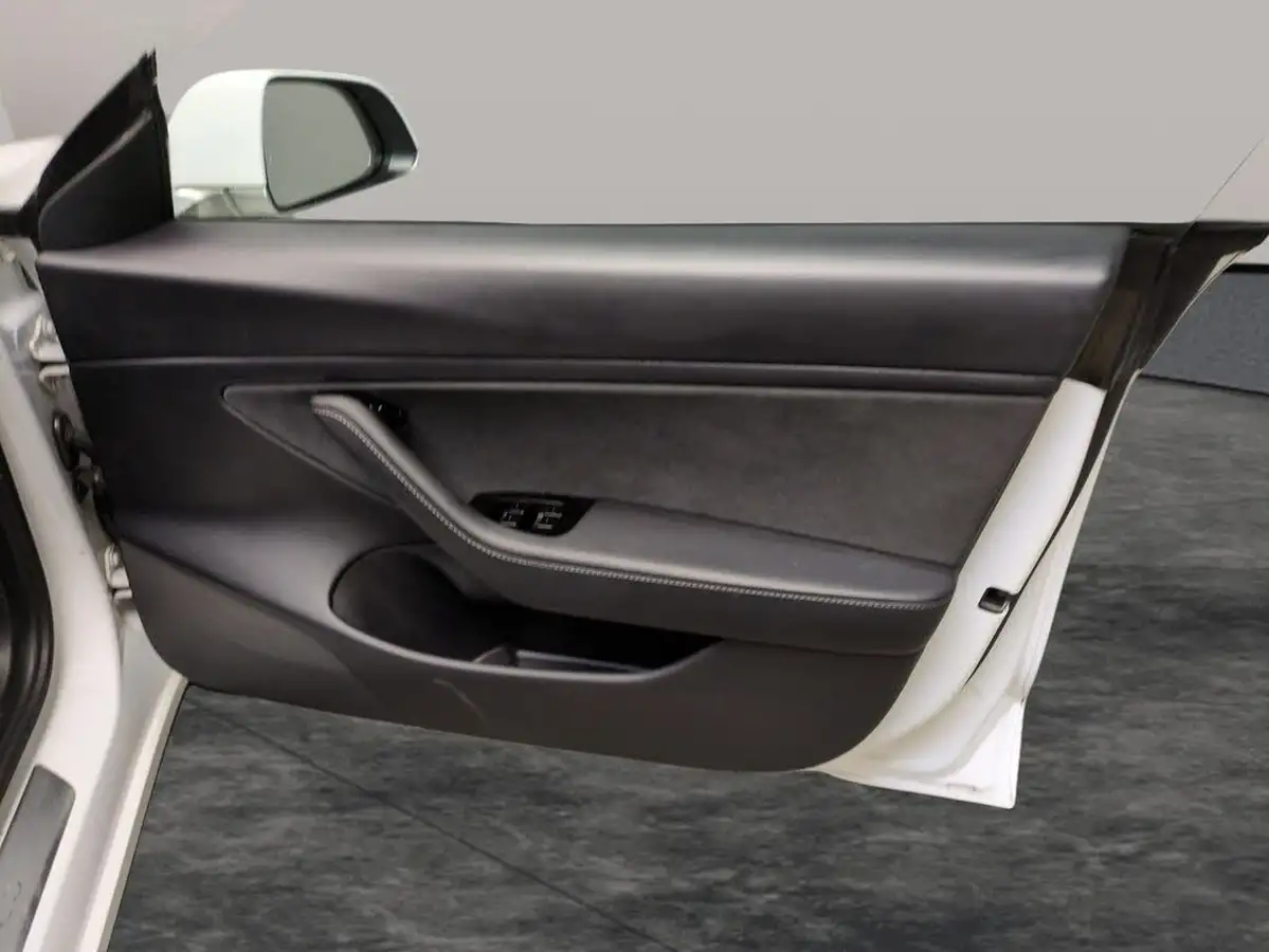 2020-tesla-model-3-e-standard-plus-big-33