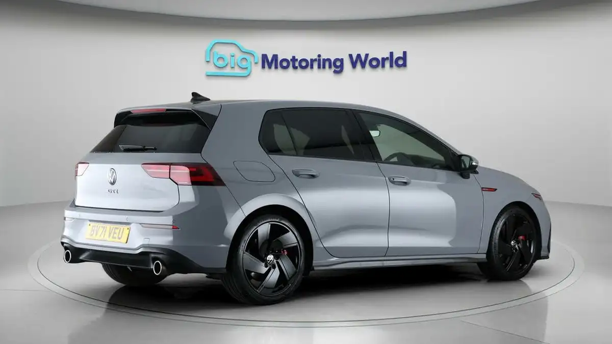 2021-volkswagen-golf-20-tsi-gti-dsg-big-7