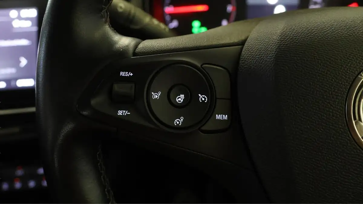 2021-vauxhall-corsa-12i-se-premium-big-21