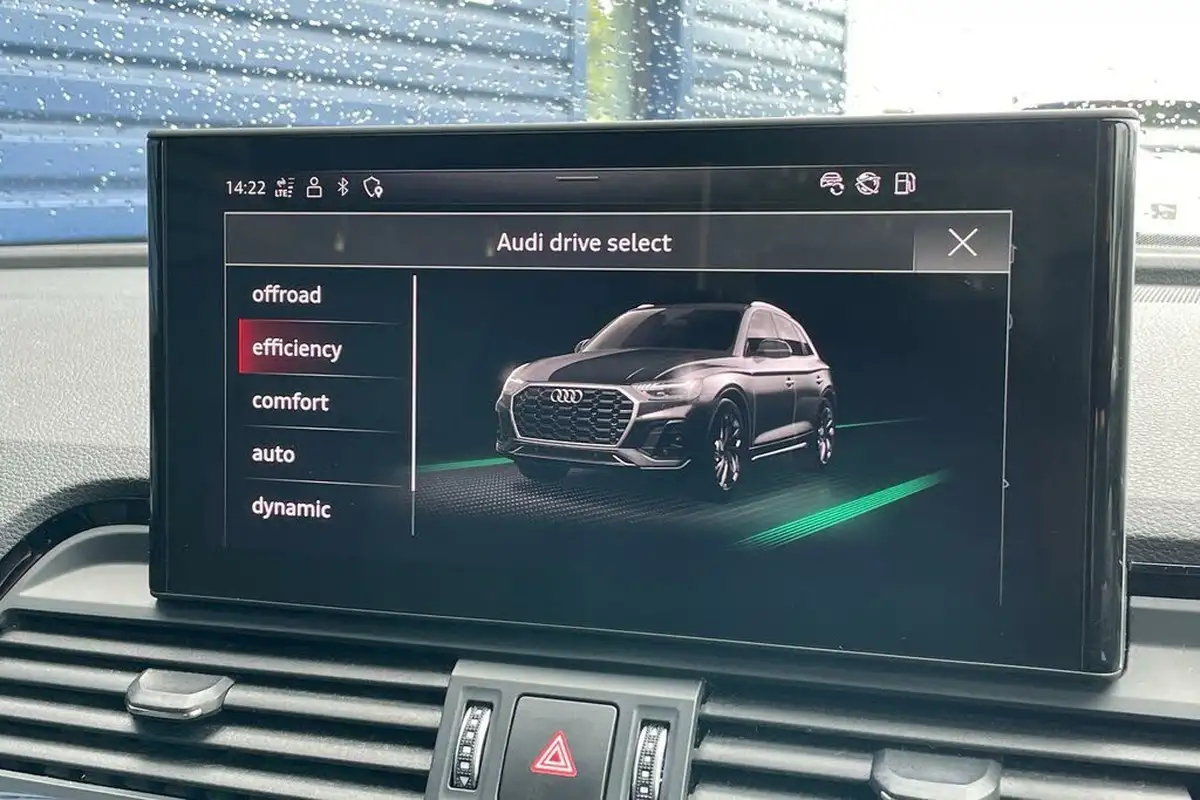 2021-audi-q5-20-50-tfsi-e-s-line-station-wagon-big-30
