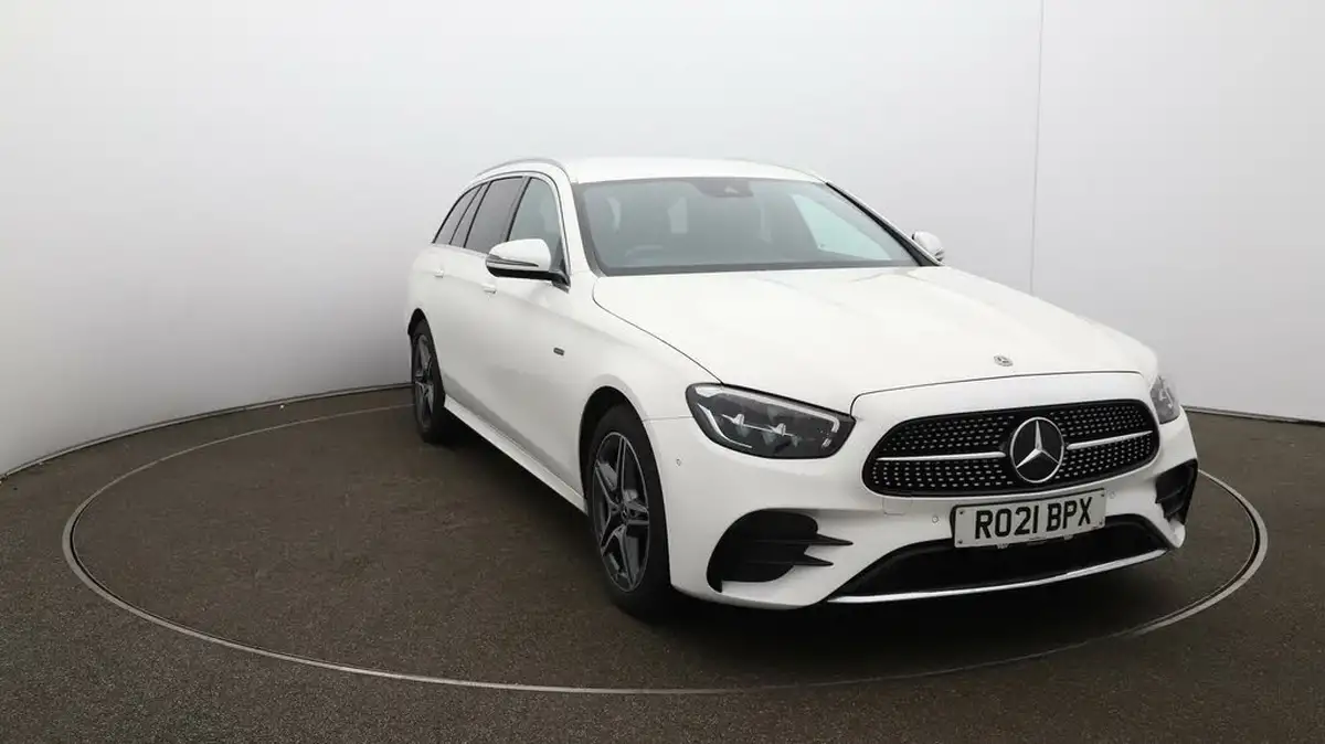 2021-mercedes-benz-e-class-20d-e300de-amg-line-edition-estate-5d-big-42