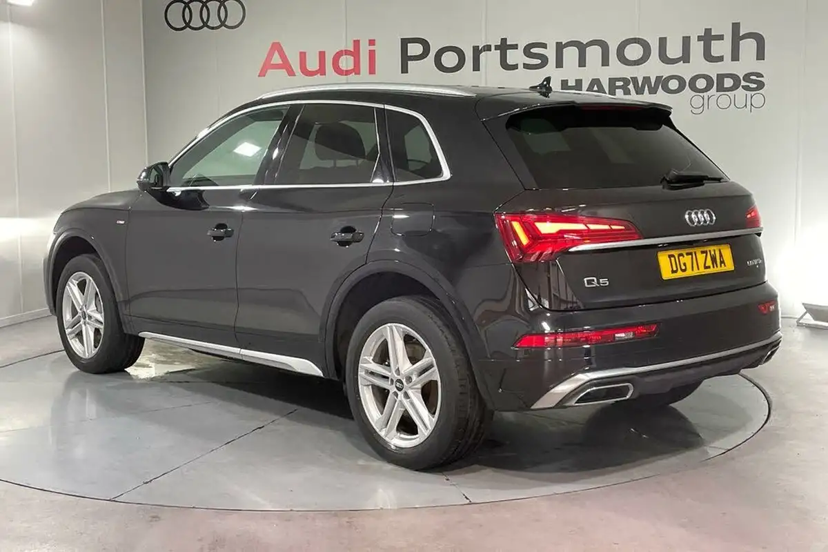 2021-audi-q5-20-50-tfsi-e-s-line-station-wagon-big-6