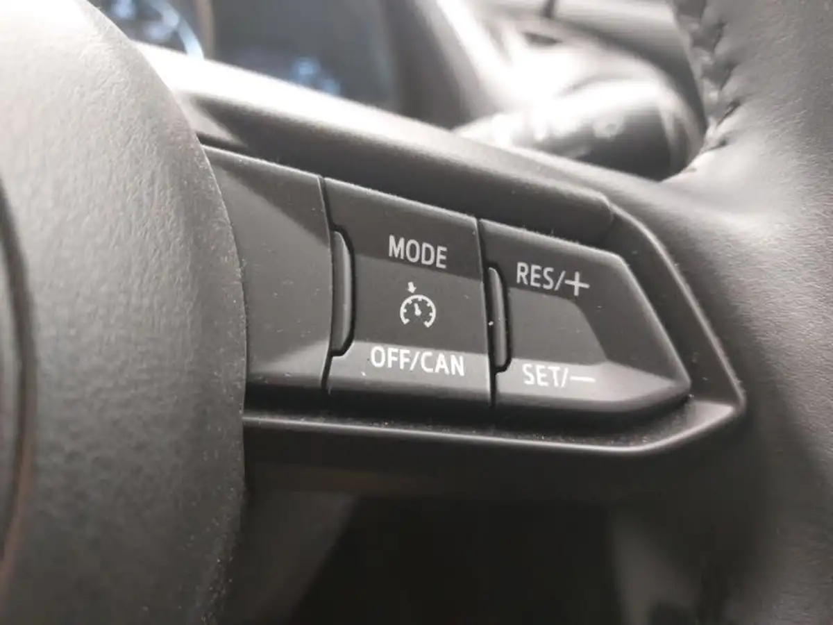 2023-mazda-mazda2-15-skyactiv-g-se-l-big-12