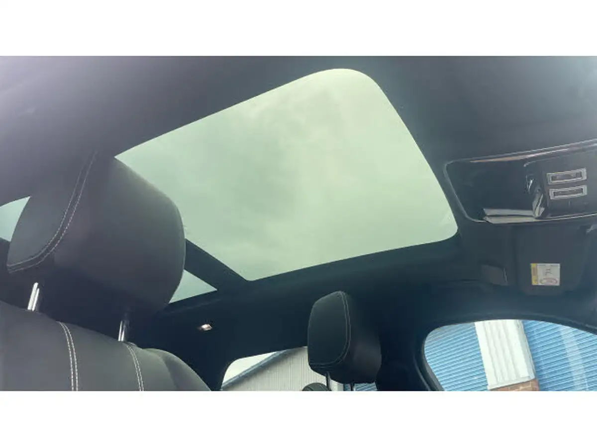 2022-land-rover-range-rover-velar-20-d200-velar-big-32