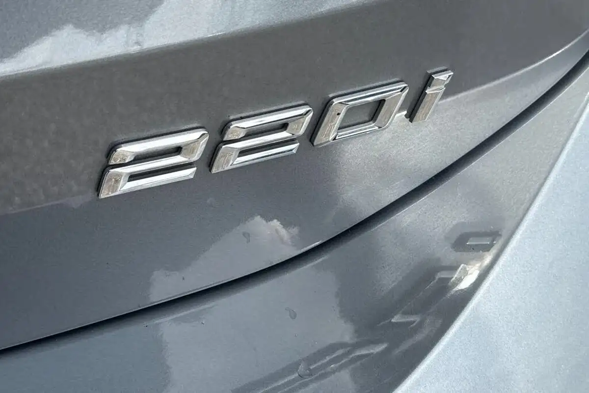 2022-bmw-2-series-15-220i-luxury-big-24