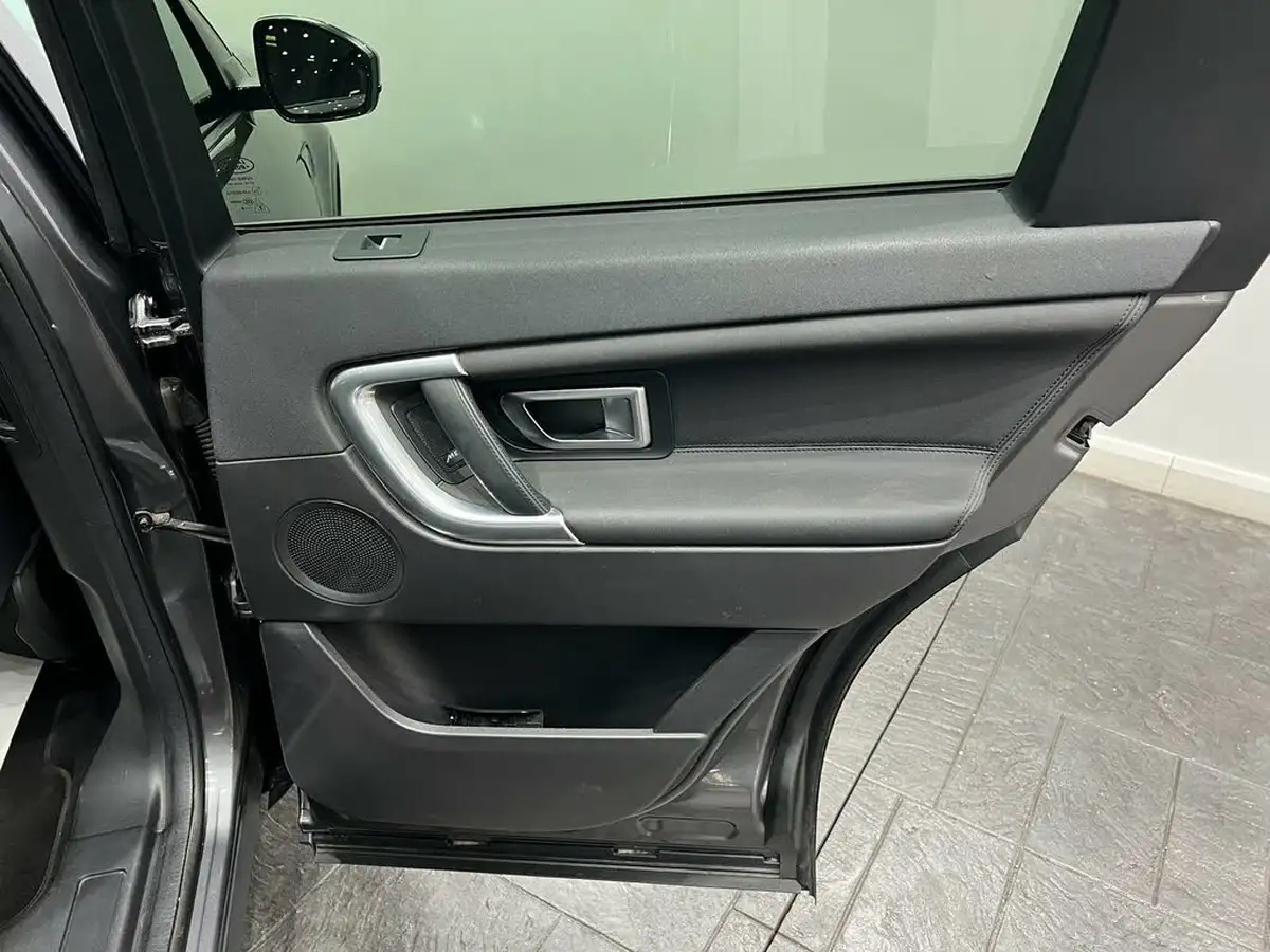 2019-land-rover-discovery-sport-20td4-landmark-big-49