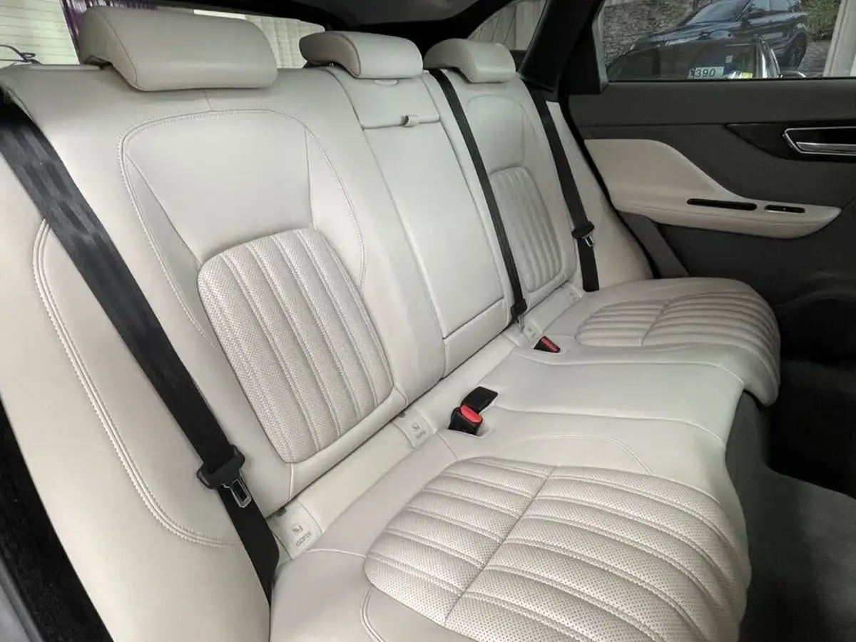 2017-jaguar-f-pace-20-i4d-portfolio-180ps-awd-auto-big-26