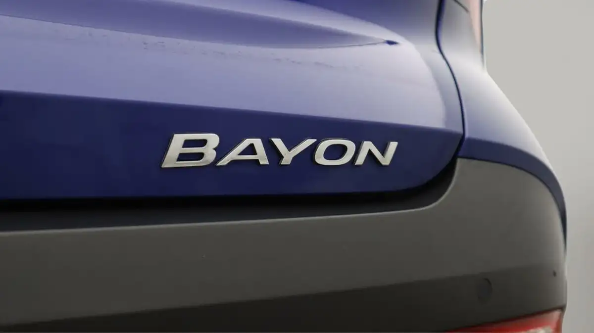 2022-hyundai-bayon-10-t-gdi-se-connect-dct-big-21