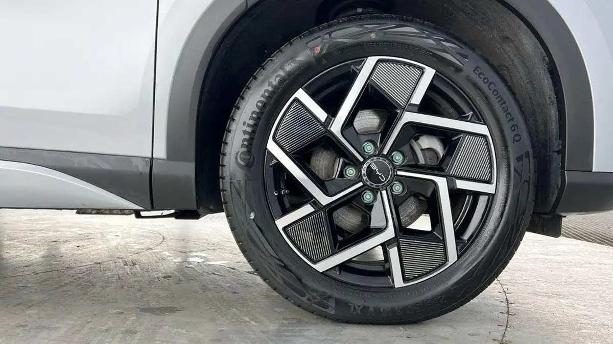 2024-byd-atto-3-e-design-big-8