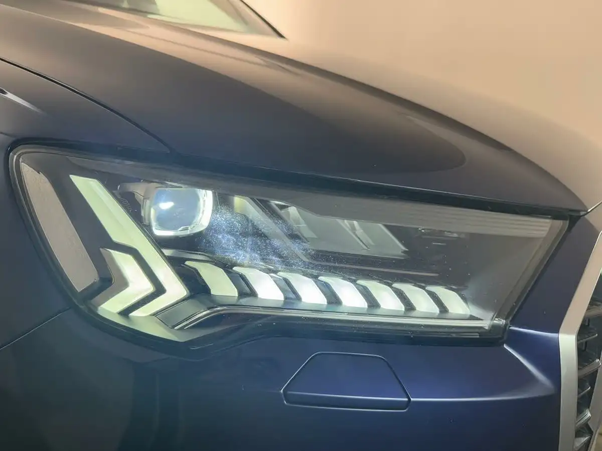 2021-audi-q7-30-55-tfsi-e-s-line-big-38