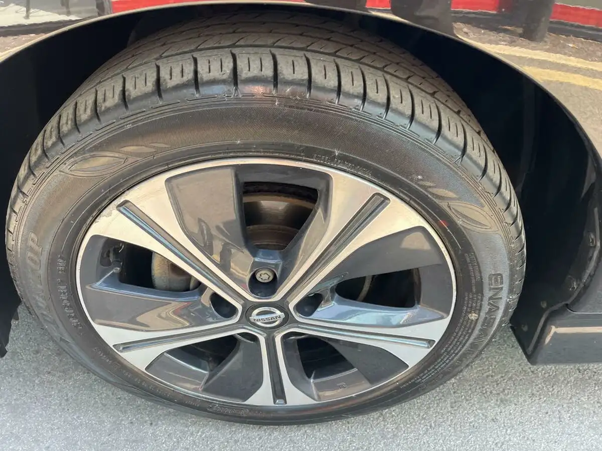 2020-nissan-leaf-e-n-connecta-big-29