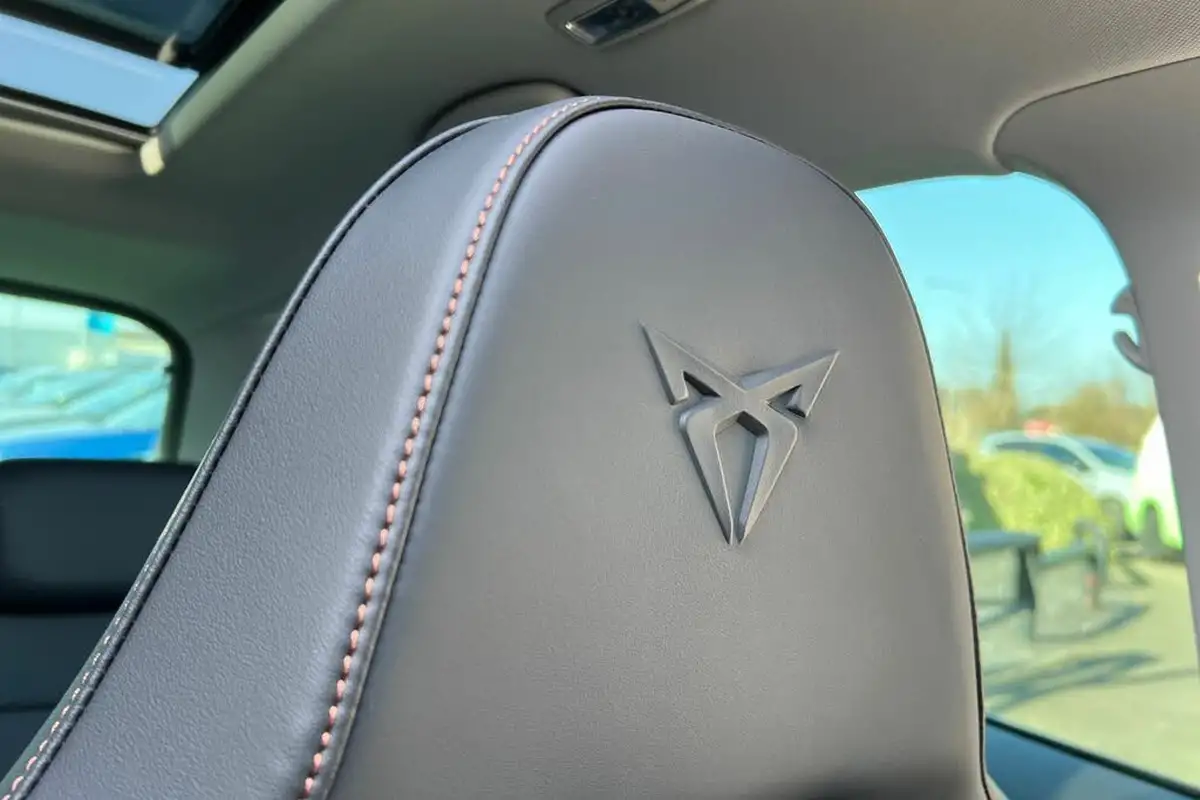 2024-cupra-ateca-15-ecotsi-v2-big-39